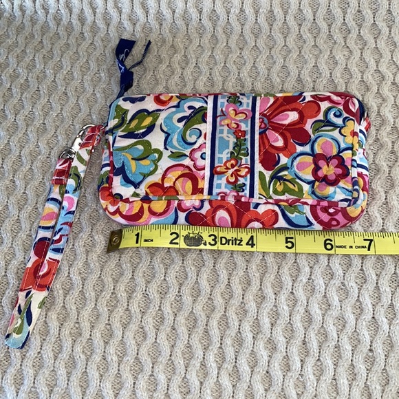 Vera Bradley Wristlet - Picture 2 of 5